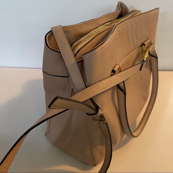 EUC Steve Madden Blush Pink Satchel Work Handbag & Clip on Change Purse Key Ring - Picture 5 of 15